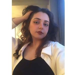 Meet your Posher, Mina